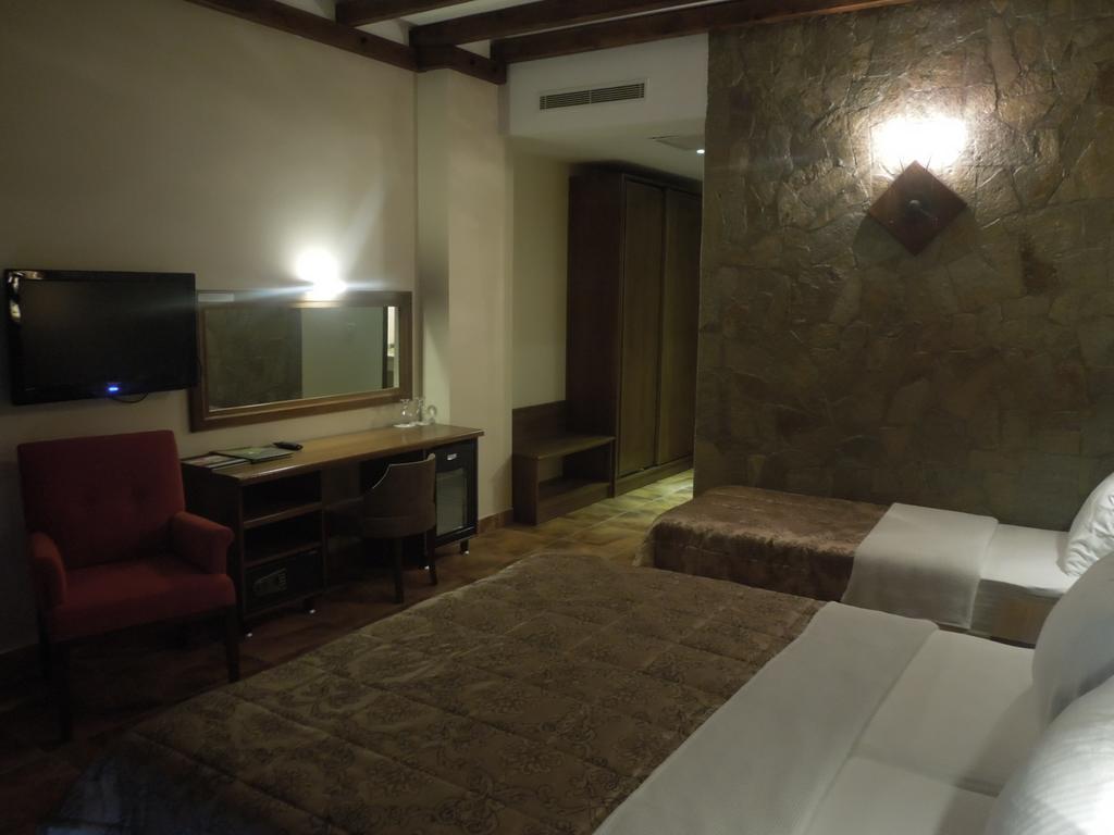 Masi Hotel İmroz Camera foto