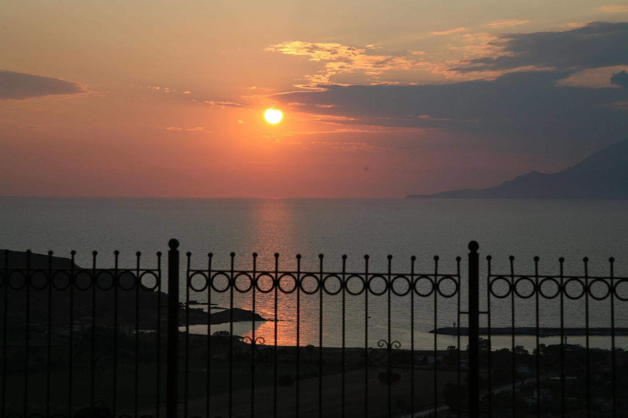 Masi Hotel İmroz Esterno foto